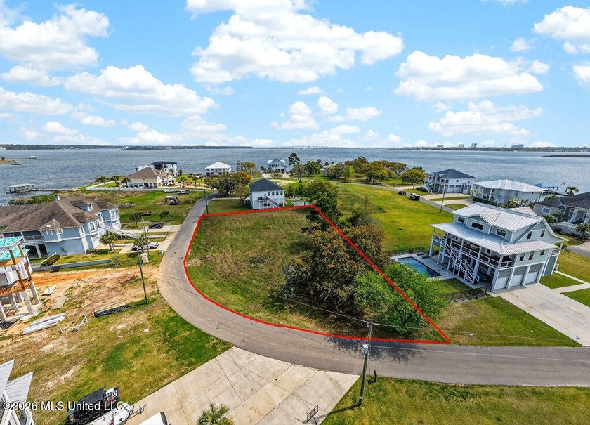 Discover the potential of this unique property located at 15613 - photo 12