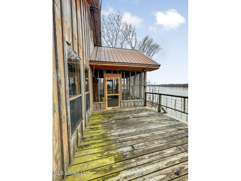 Welcome to lake life at 2067 Pecan Grove Road in Woodville - photo 3