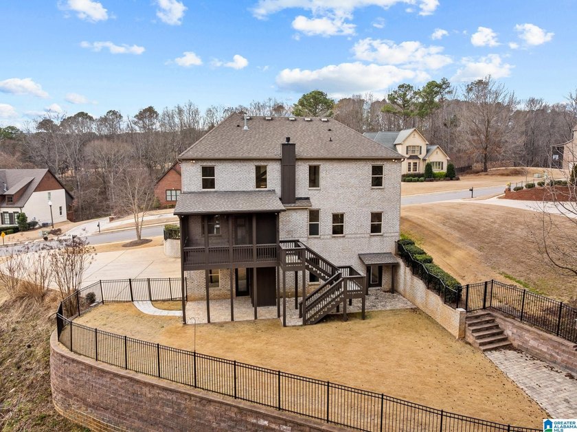 This extraordinary home blends luxury, functionality and - photo 44