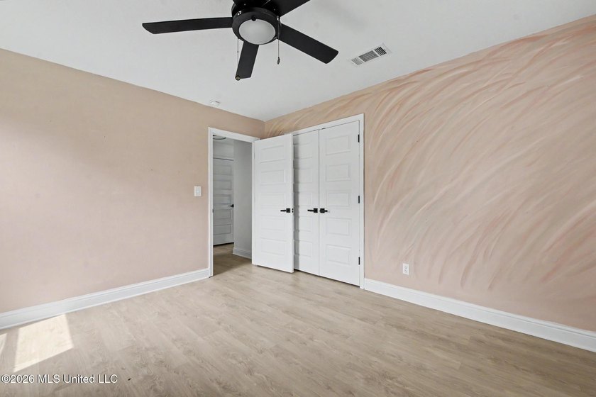 Absolutely adorable recently renovated home in Golf Cart - photo 21