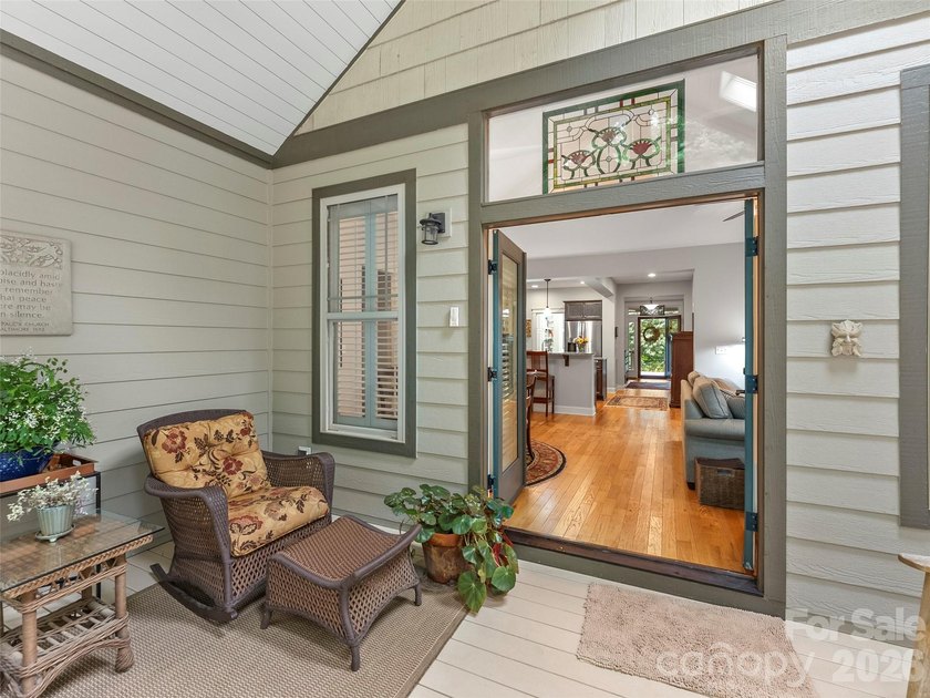 Welcome to 151 Monarch! A meticulously maintained, move in ready - photo 25