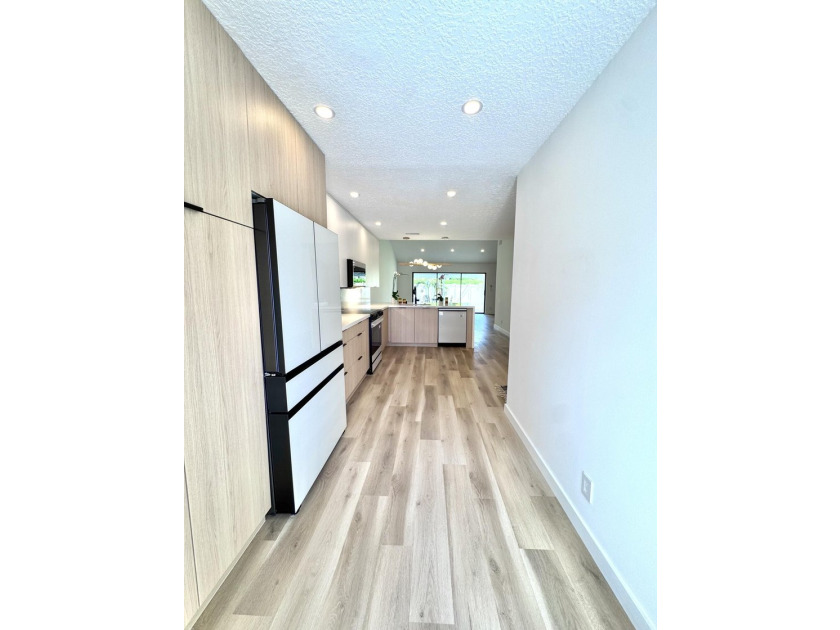 Move-in ready! Beautifully updated 2-bedroom, 2-bathroom CBS - photo 5