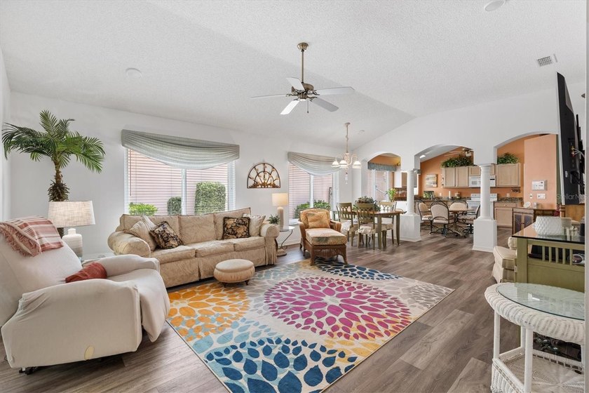 STUCCO COURTYARD VILL ON GOLF COURSE 2-bed 2-bath with a - photo 12