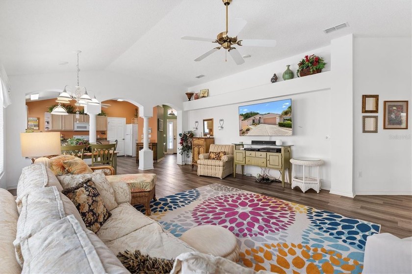 STUCCO COURTYARD VILL ON GOLF COURSE 2-bed 2-bath with a - photo 13