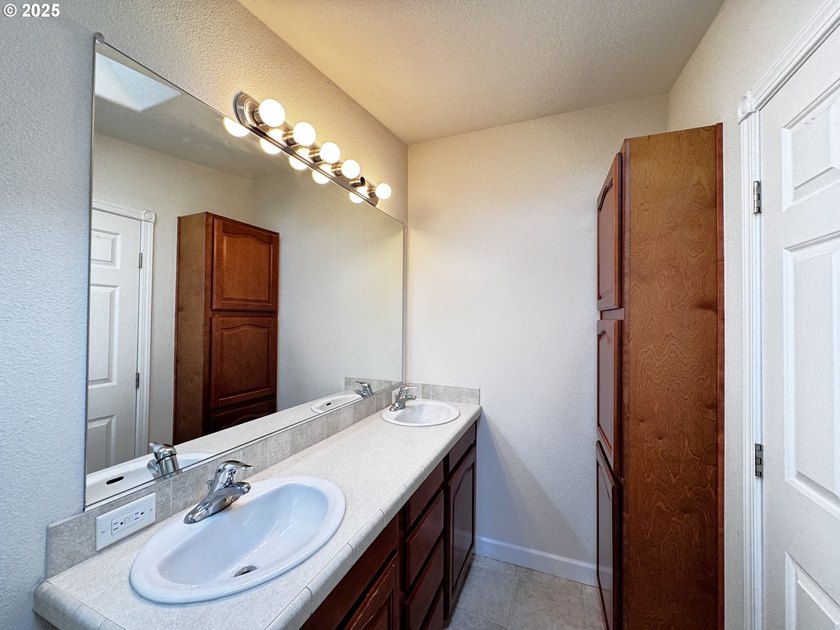 Enjoy peace of mind in Emerald Coast Estates, a beautifully - photo 16