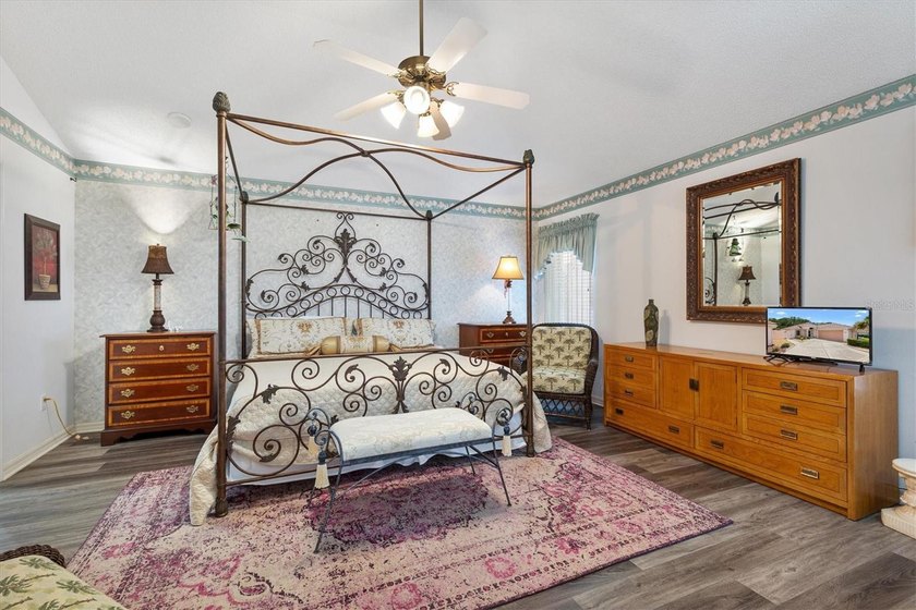 STUCCO COURTYARD VILL ON GOLF COURSE 2-bed 2-bath with a - photo 17
