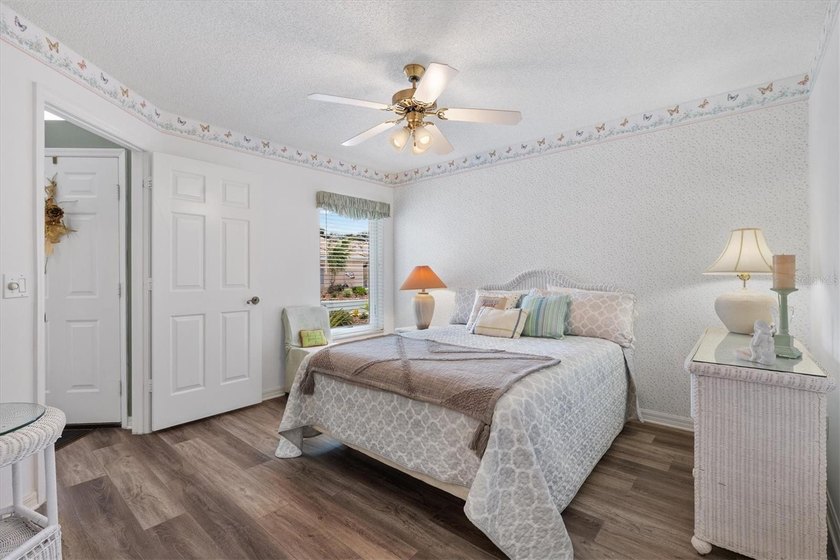 STUCCO COURTYARD VILL ON GOLF COURSE 2-bed 2-bath with a - photo 22