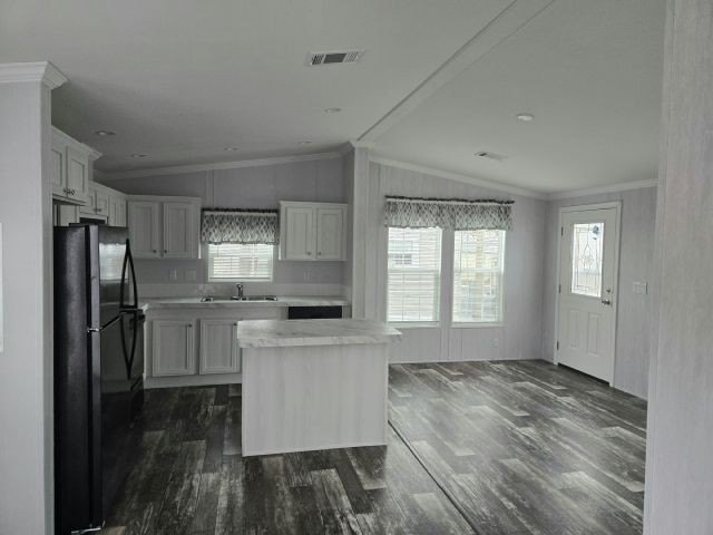 Enjoy life in a tranquil setting at Crosswinds, an exceptional - photo 2