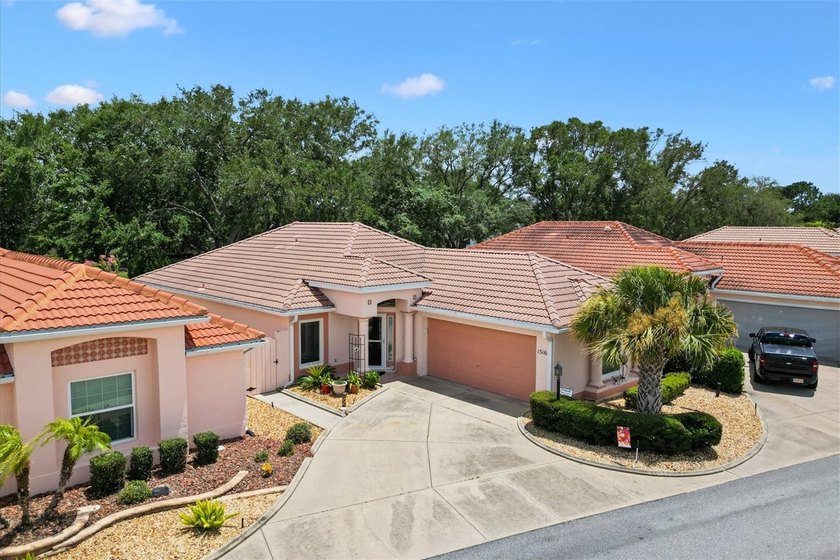 STUCCO COURTYARD VILL ON GOLF COURSE 2-bed 2-bath with a - photo 38
