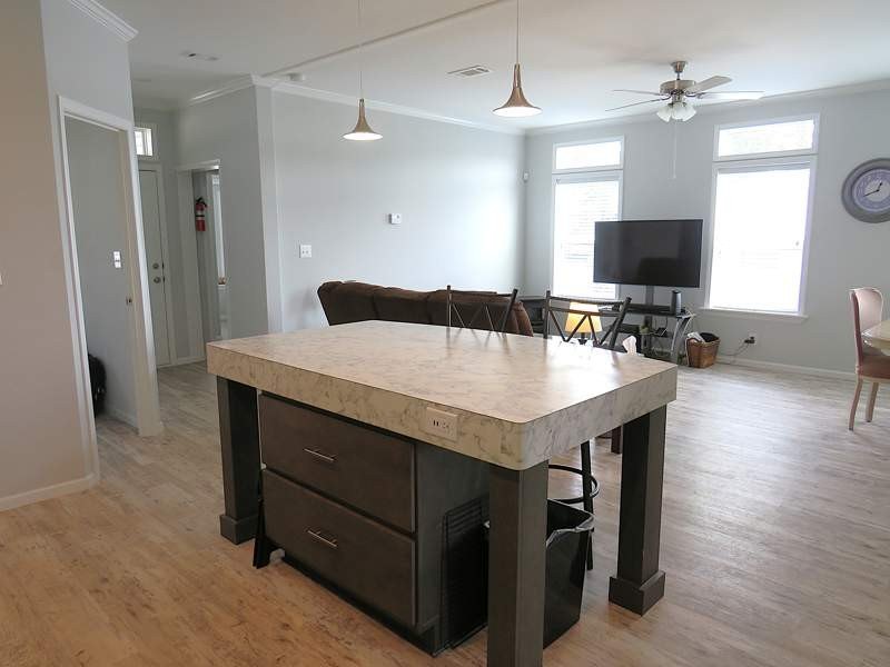 This 1,196 sq. ft., 2-bedroom, 2-bath manufactured home is - photo 8