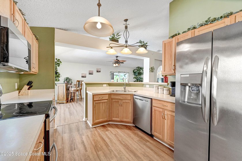 VACANT AND READY TO MOVE IN!!!!!@@@@Motivated seller@@@@Welcome - photo 17