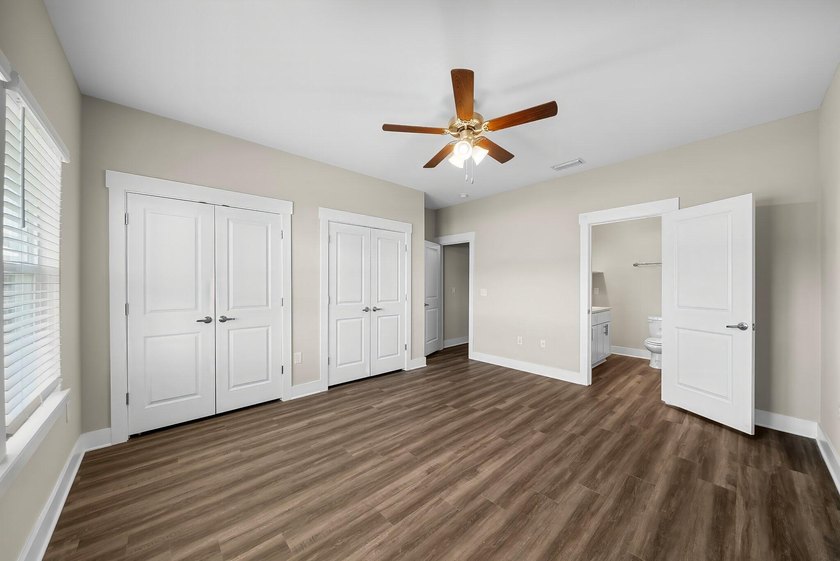 This Horizon floor plan end unit offers 3 bedrooms, 2.5 baths - photo 19