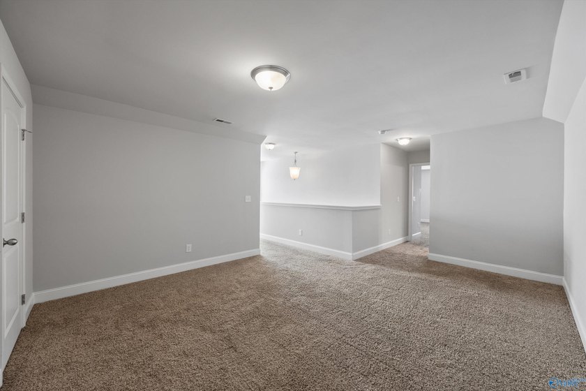 Luxury Living in Lake Forest! Lake Forest features waterfall - photo 21