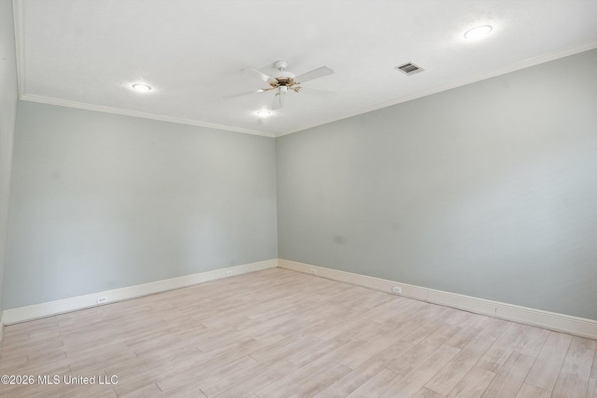 This one is a cream puff and a must see. 614 Kinsington has 5 - photo 24