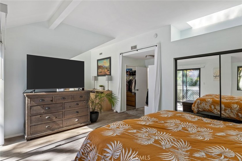 Prepare to fall in love with the highly desirable and - photo 51