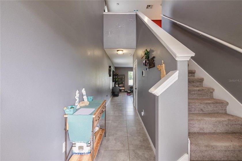 Welcome to this stunning 4 bedroom, 2 1/2 bathroom home with a - photo 6