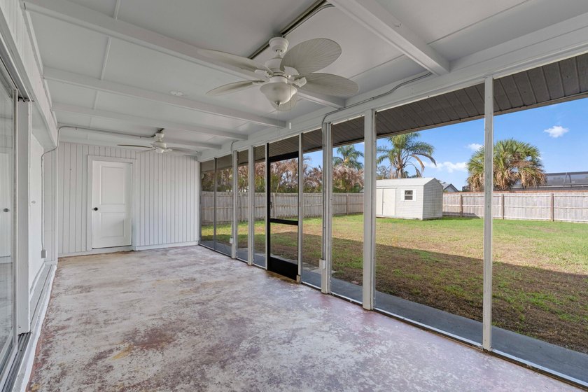 Charming 2-bedroom, 2-bath home situated on a spacious 10,000 sq - photo 13