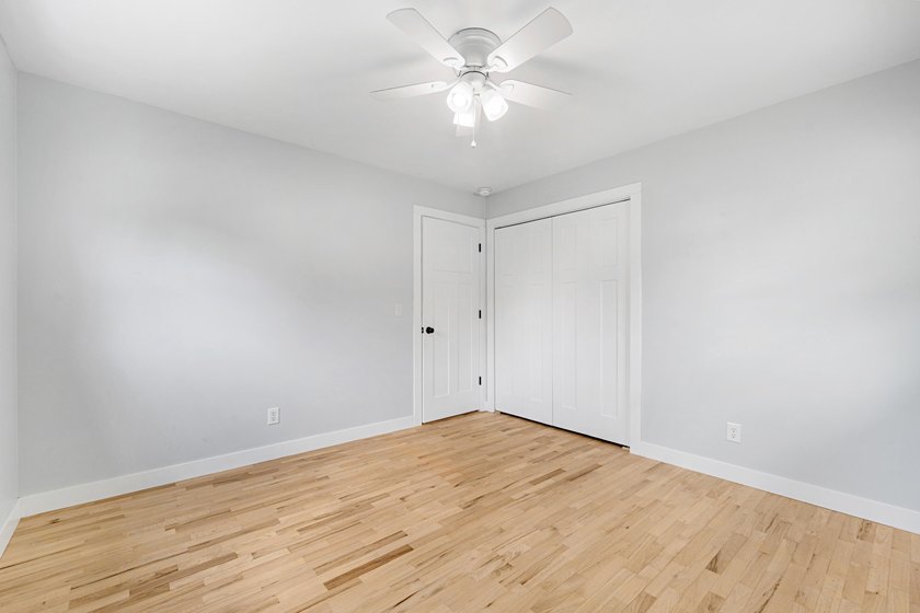 Step into this beautifully refreshed 3-bedroom, 1.5-bath ranch - photo 12