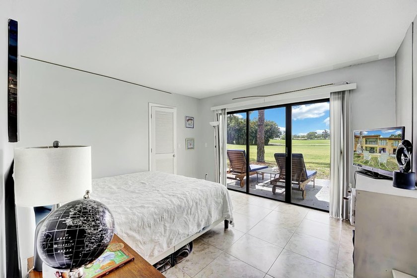 Welcome to this beautifully maintained 3-bedroom, 2-bath home - photo 12