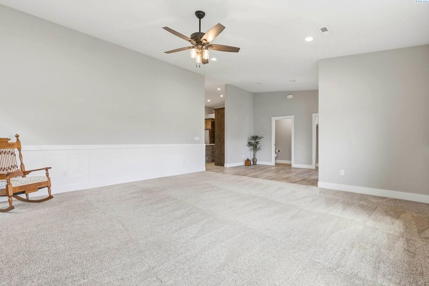 MLS# 293773 Perched on over half an acre, this stunning - photo 13