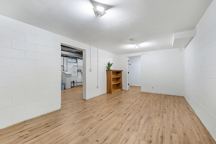 Step into this beautifully refreshed 3-bedroom, 1.5-bath ranch - photo 14