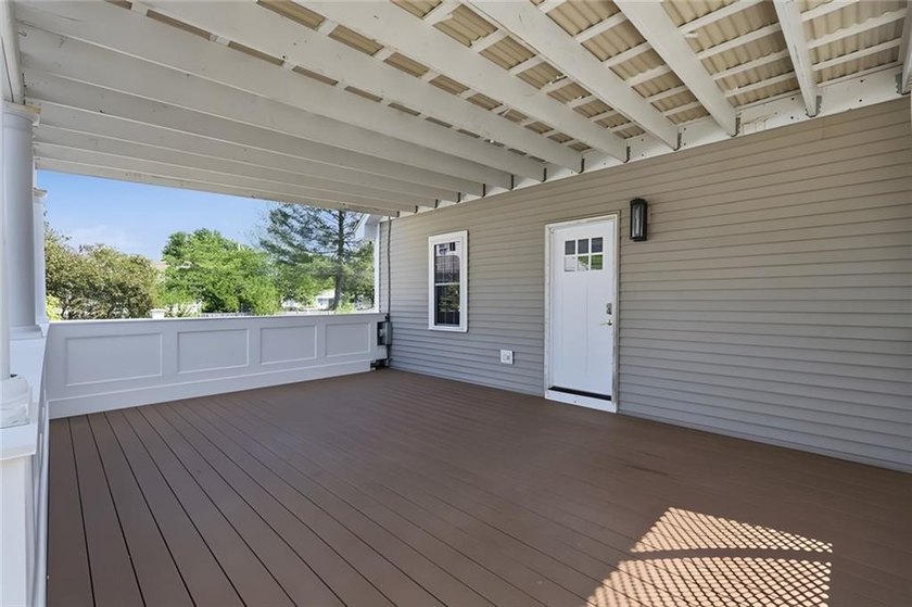 Welcome to 5 Thayer Pl-a beautifully maintained Cape-Style home - photo 36