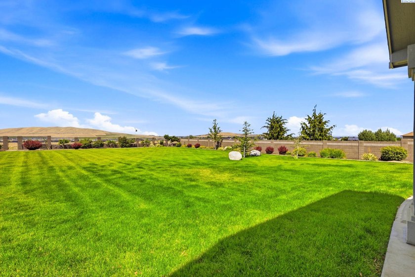 MLS# 293773 Perched on over half an acre, this stunning - photo 46