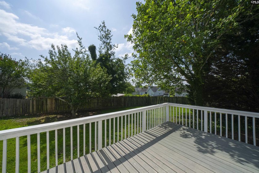 Welcome to Martins Grove, one of Lexington's most sought-after - photo 4