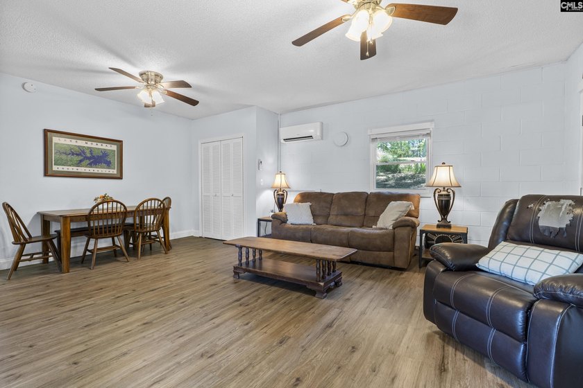 Welcome to your perfect Lake Murray getaway! This charming - photo 6