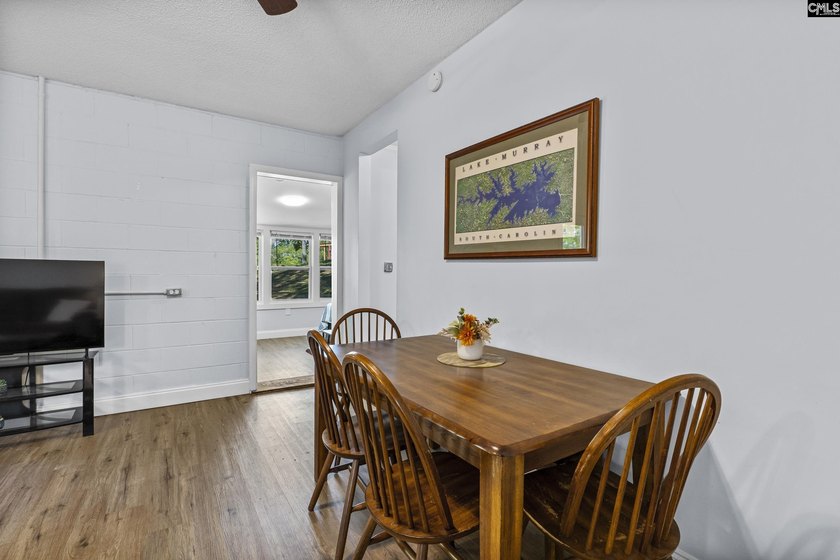 Welcome to your perfect Lake Murray getaway! This charming - photo 8