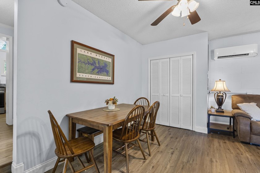 Welcome to your perfect Lake Murray getaway! This charming - photo 9