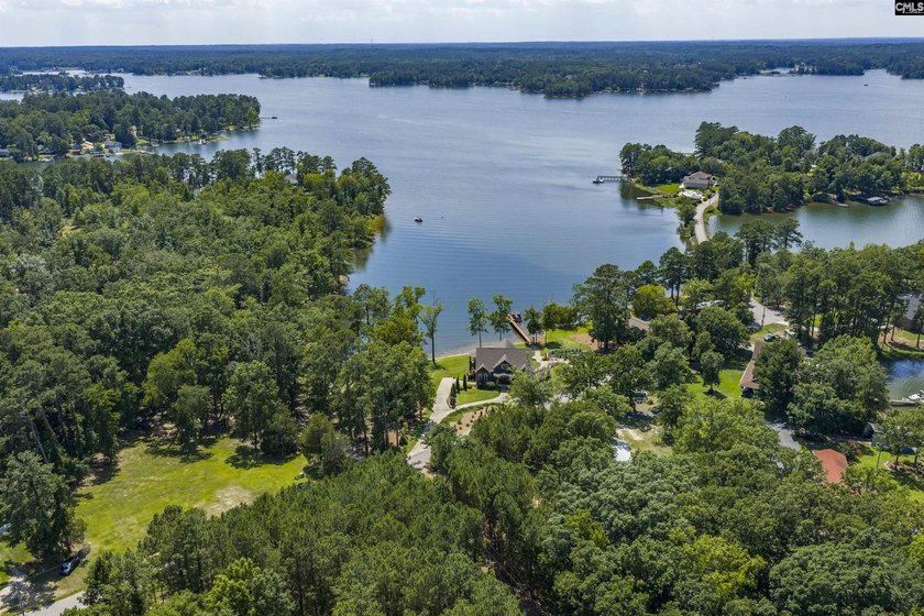 Lake Murray signature property Perfectly positioned, beautifully - photo 6