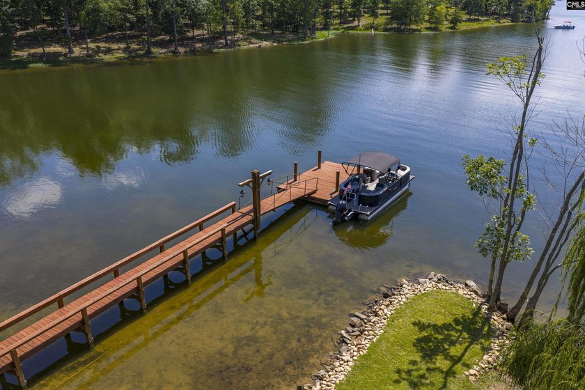 Lake Murray signature property Perfectly positioned, beautifully - photo 10