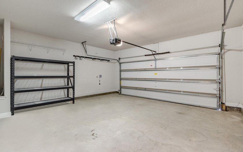 This refreshed (in 2026) 3BR/2BA + office/bonus room home in - photo 33