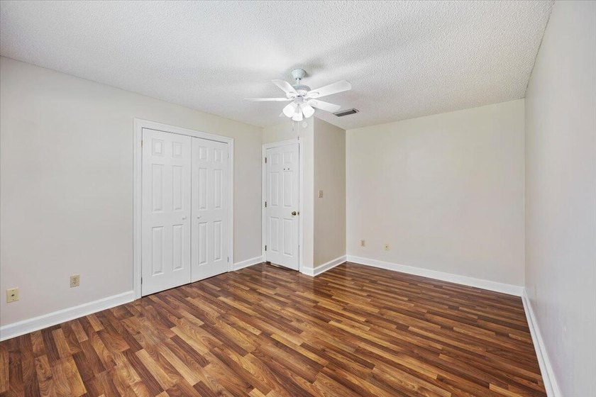 Welcome to a comfortable country retreat tucked into the highly - photo 45