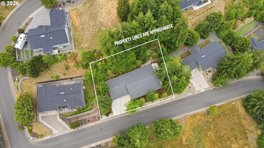 Exceptional custom home built in 2023, offering quality - photo 43