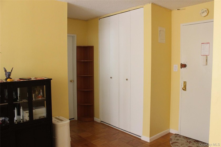 Motivated seller, broker/agents bring all your serious buyers - photo 12