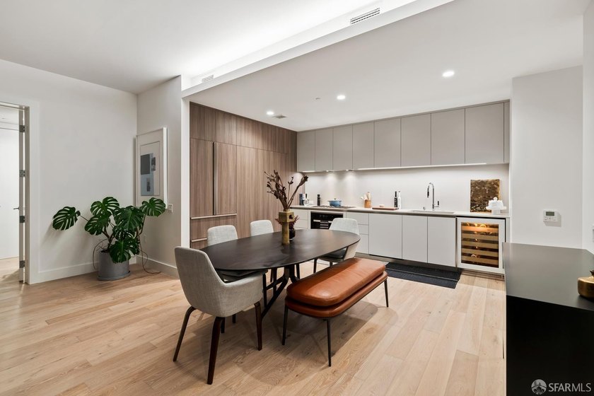 The Residences at Yerba Buena Island offer a rare opportunity to - photo 5
