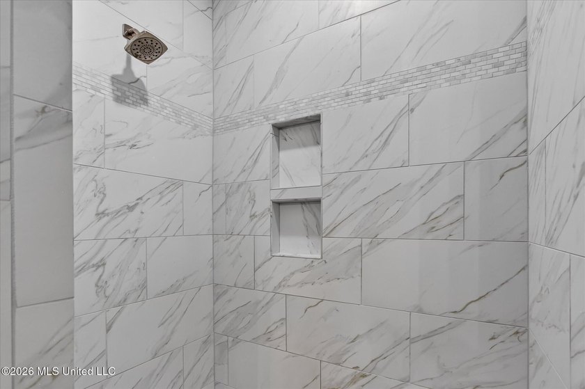 With new construction going up all around Savannah Estates, it - photo 25