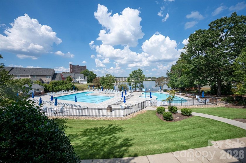 Walk to top-rated Fort Mill schools from this move-in-ready - photo 46