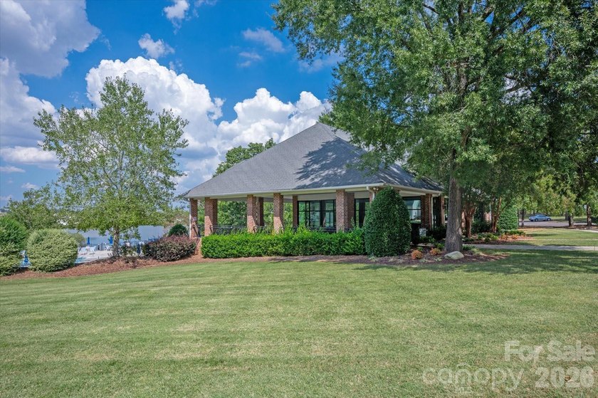 Walk to top-rated Fort Mill schools from this move-in-ready - photo 48