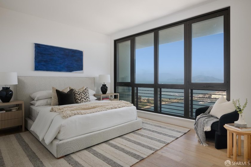 The Residences at Yerba Buena Island offer a rare opportunity to - photo 8