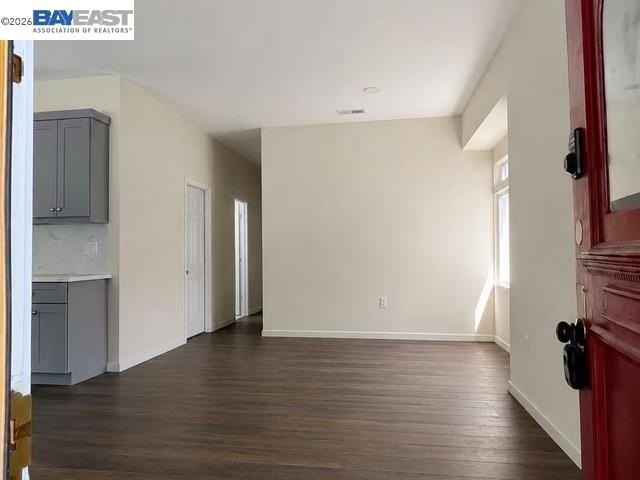 Excellent owner-occupant or investment opportunity near Downtown - photo 9