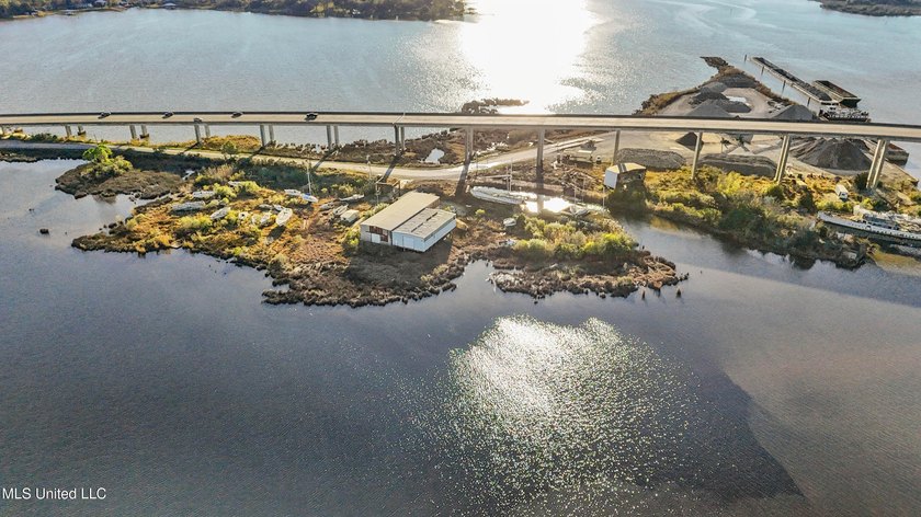 Selling a 7 + acres industrial waterfront property with - photo 3