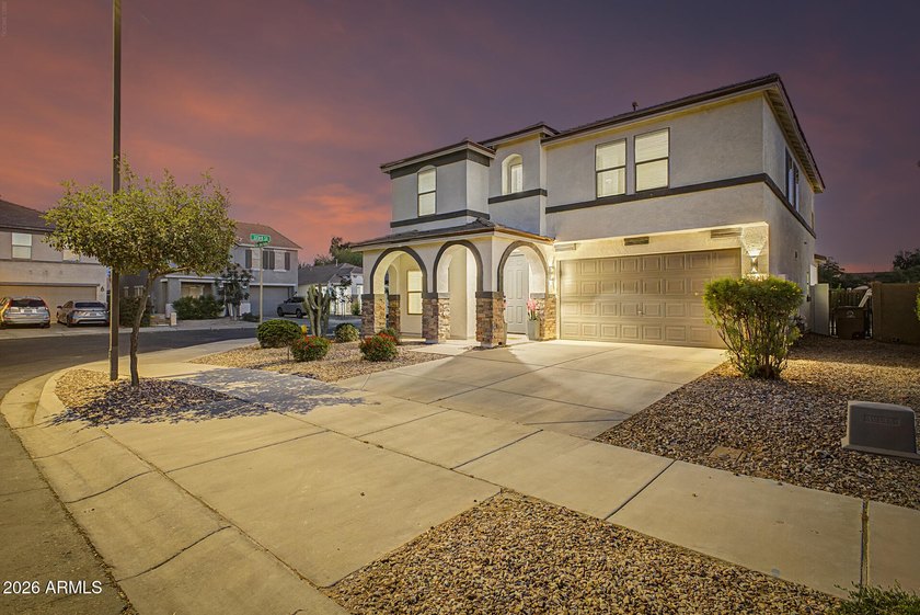 DON'T MISS this beautifully remodeled, TURNKEY home perfectly - photo 10