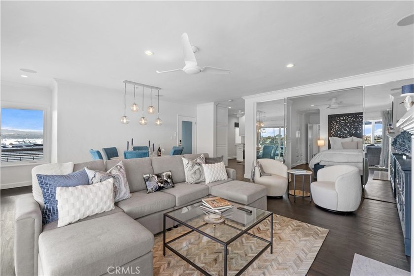 Gorgeous throughout, with a spectacular view - this 2 bedroom 2 - photo 19