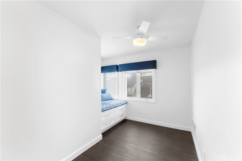 Gorgeous throughout, with a spectacular view - this 2 bedroom 2 - photo 24