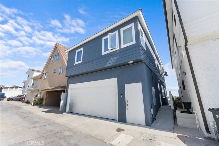 Gorgeous throughout, with a spectacular view - this 2 bedroom 2 - photo 28