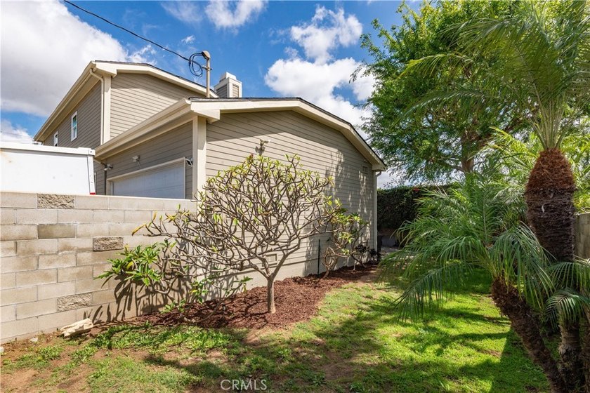Discover exceptional living in this beautifully located central - photo 28