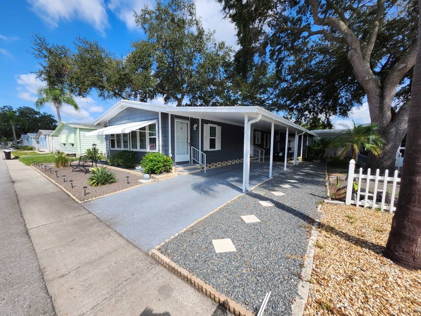 PRICE REDUCED/SELLER IS MOTIVATED/HURRY NOW!! WATERFRONT/NOT A - photo 4